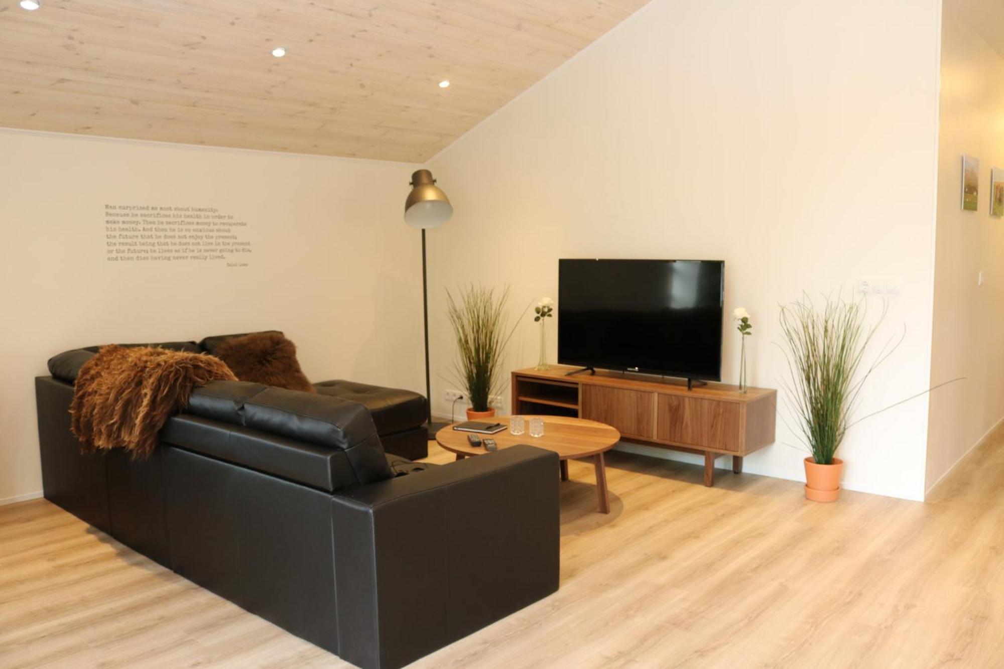 Mithhraun - Lava Resort Midhraun Eksteriør bilde